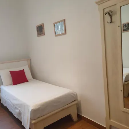 Family House Bed & Breakfast