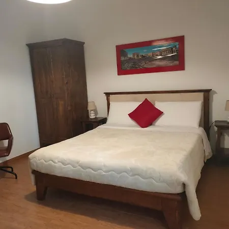 Family House Bed & Breakfast Lecce