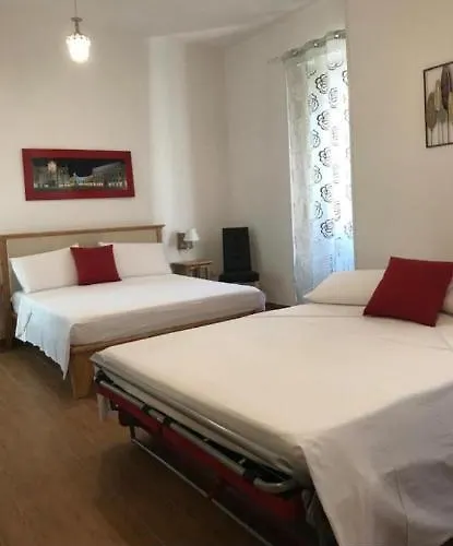 Family House 3* Lecce