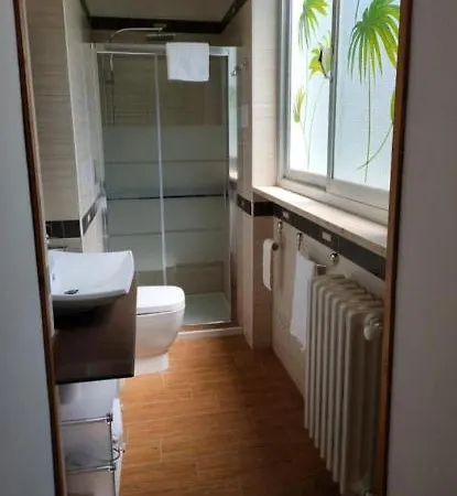 住宿加早餐酒店 Family House 3*